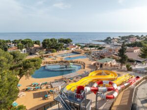 vu sur le complexe aquatique du camping de carry