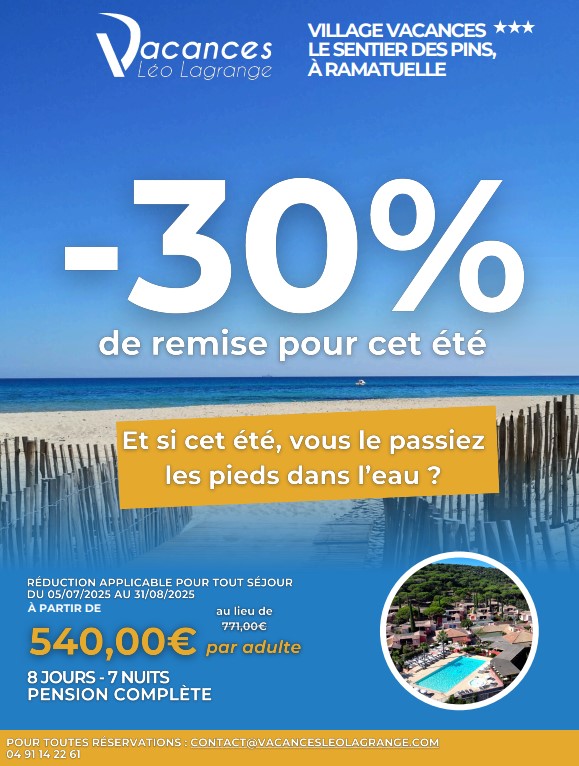 -30 sur un fond de plage avec la mer au fond